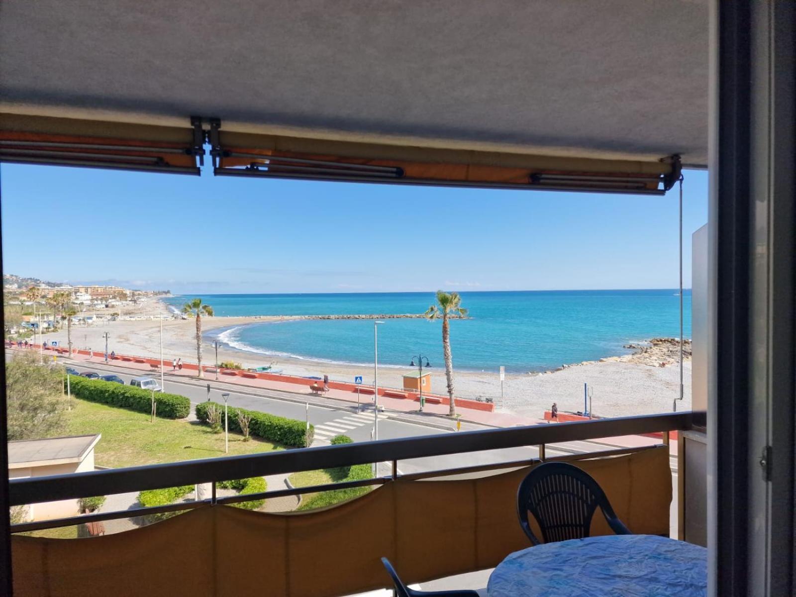 Laguna Blu Ventimiglia Buitenkant foto
